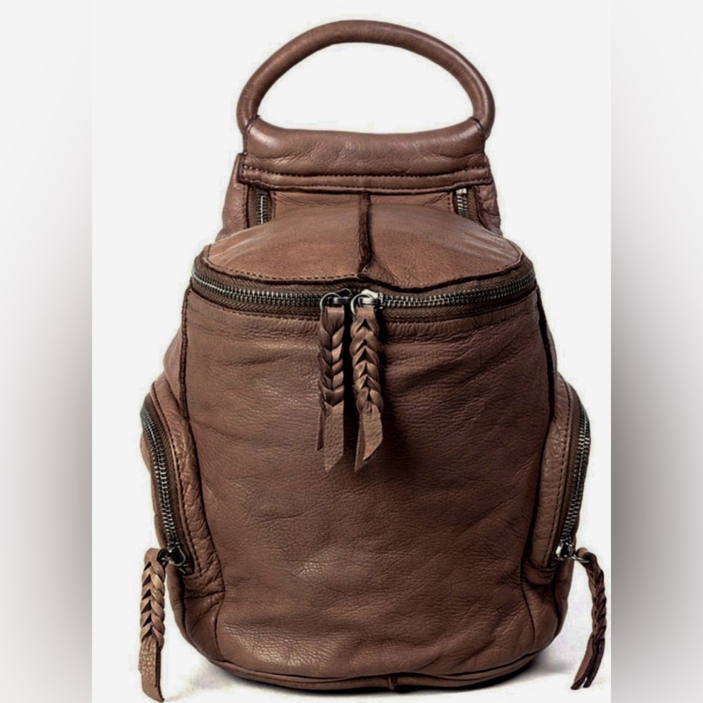 Old Trend Leather Backpack